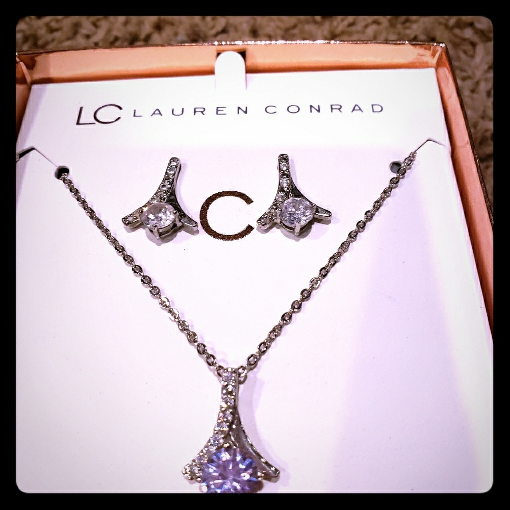 Necklace and earring set Lauren Conrad